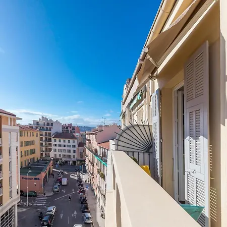 Cosy 1 Bdr Near Garibaldi Square - Floor & Ac Apartmán *